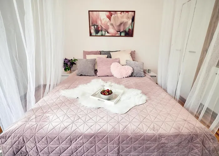 Warmia Rooms Pink Room